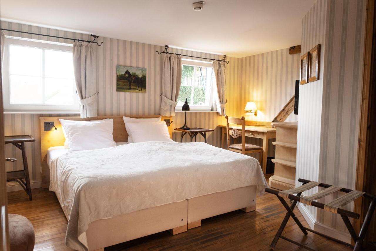 Der Linslerhof - Hotel, Restaurant, Events & Natur Überherrn Eksteriør bilde