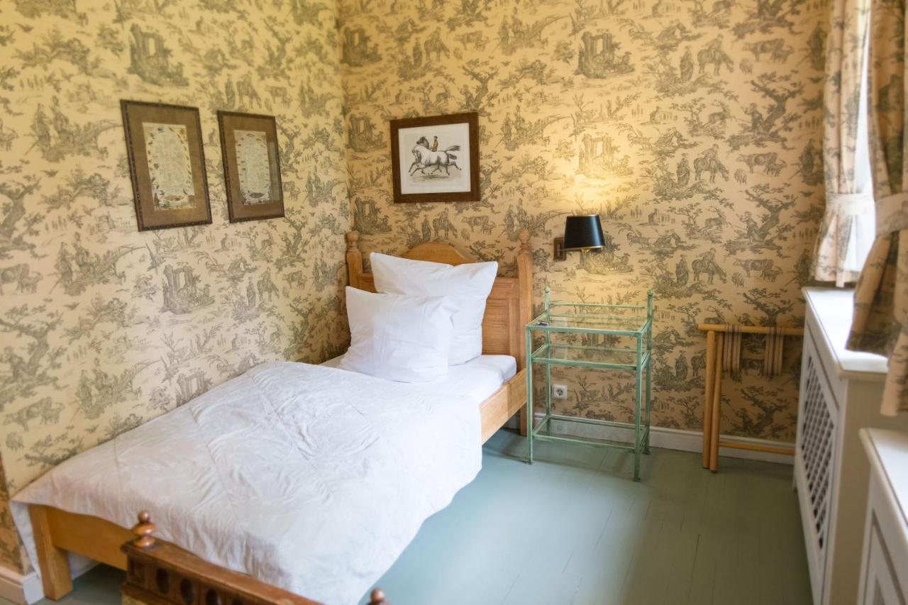 Der Linslerhof - Hotel, Restaurant, Events & Natur Überherrn Eksteriør bilde